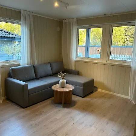 Lys Rent Og Trivelig Hybelleilighet Kristiansand Exterior photo